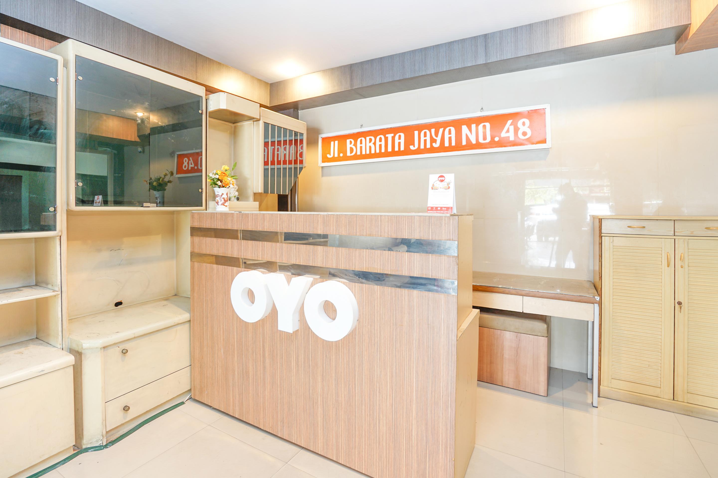 Oyo 164 Ang'S Residence Krukah Екстериор снимка