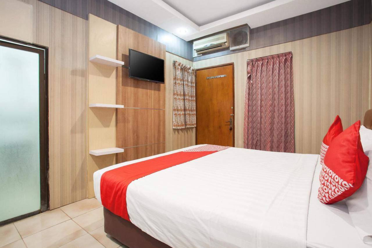 Oyo 164 Ang'S Residence Krukah Екстериор снимка
